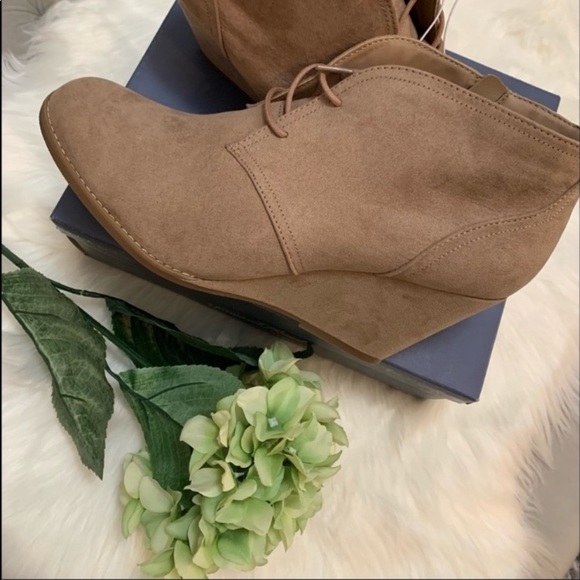 Shoes - FINAL! NEW! Lace Up Wedge Bootie Shoes Sz 8